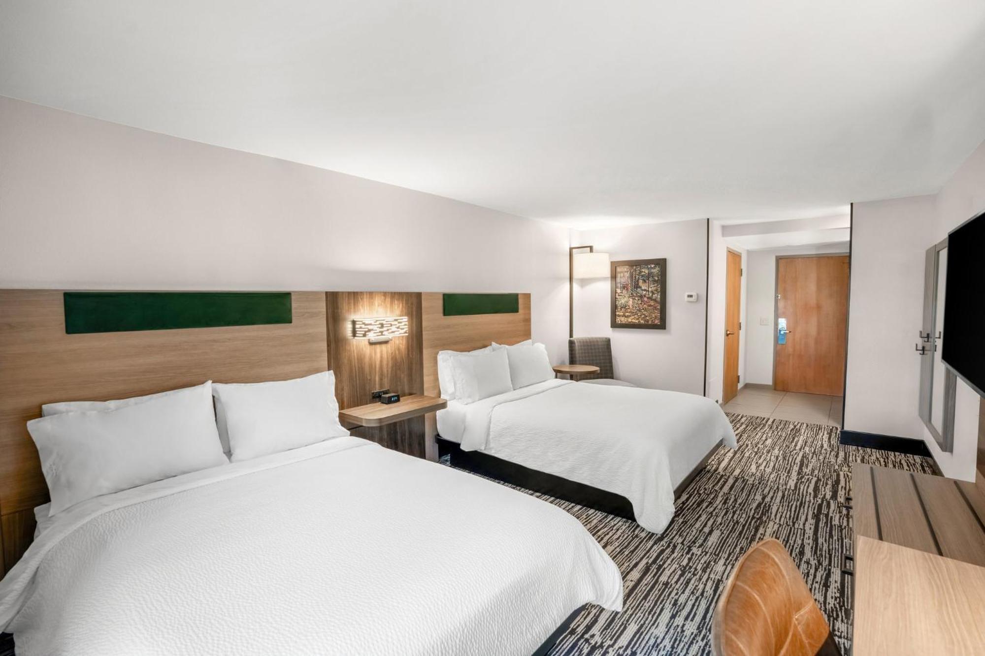 Holiday Inn Express & Suites Hayward By Ihg Екстер'єр фото