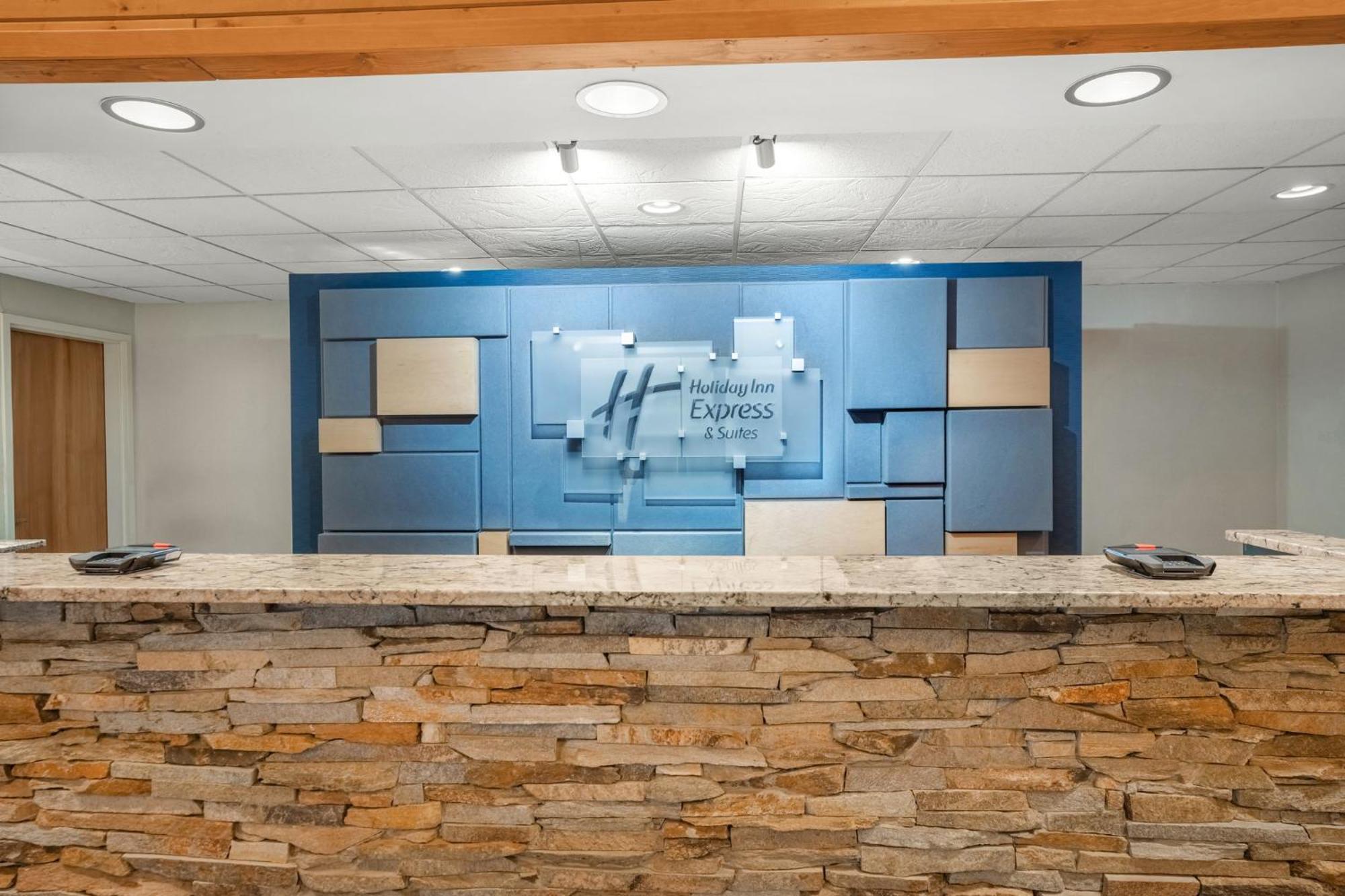 Holiday Inn Express & Suites Hayward By Ihg Екстер'єр фото